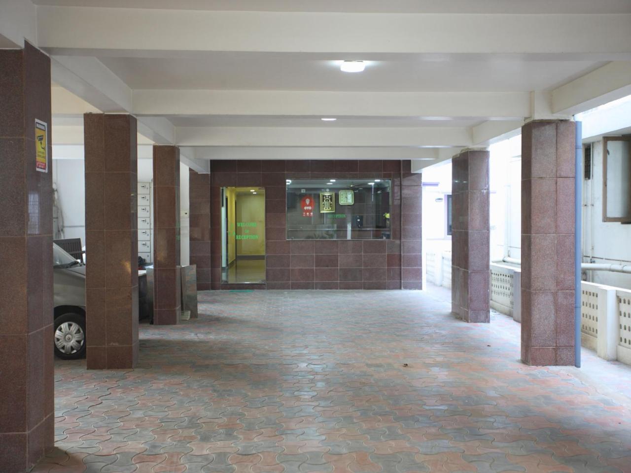 Oyo 10465 Koyambedu Chennai Hotel Luaran gambar