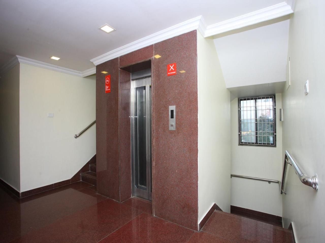 Oyo 10465 Koyambedu Chennai Hotel Luaran gambar