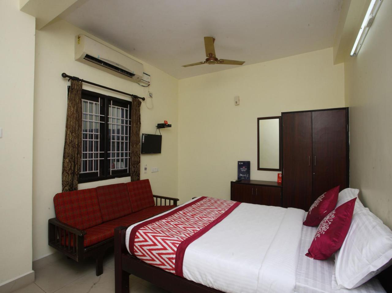 Oyo 10465 Koyambedu Chennai Hotel Luaran gambar